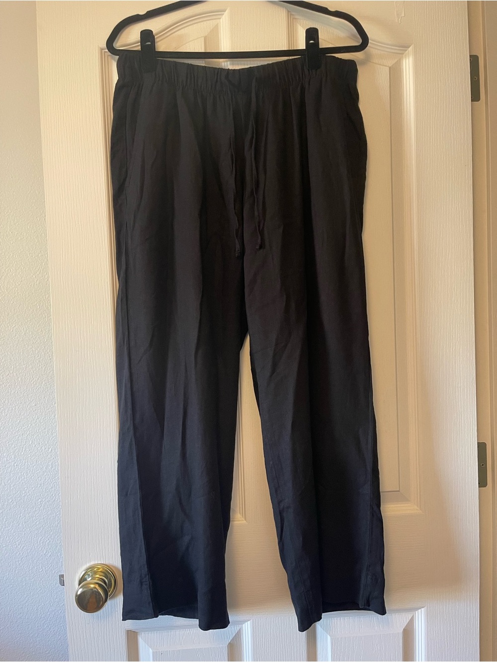 Old Navy Women’s Black Wide-Leg Drawstring Pants